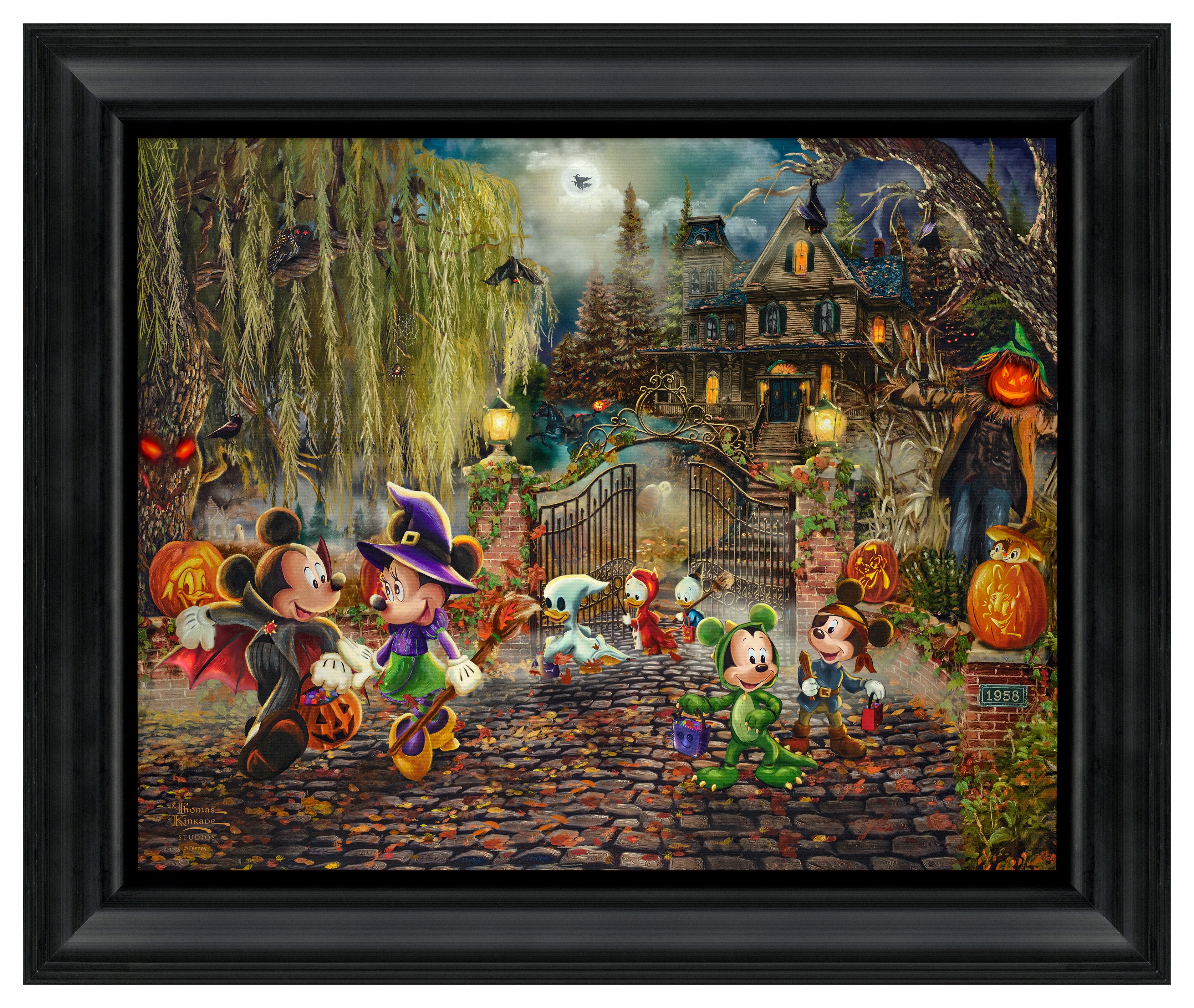 Disney Mickey and Minnie Halloween Fun - 16" x 20" Brushstroke Vignette
